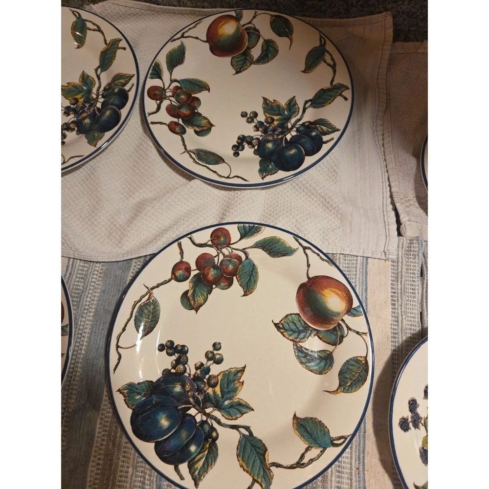 Pier 1 Macintosh Dinner & Salad Plate Set - Made in England - Angleterre